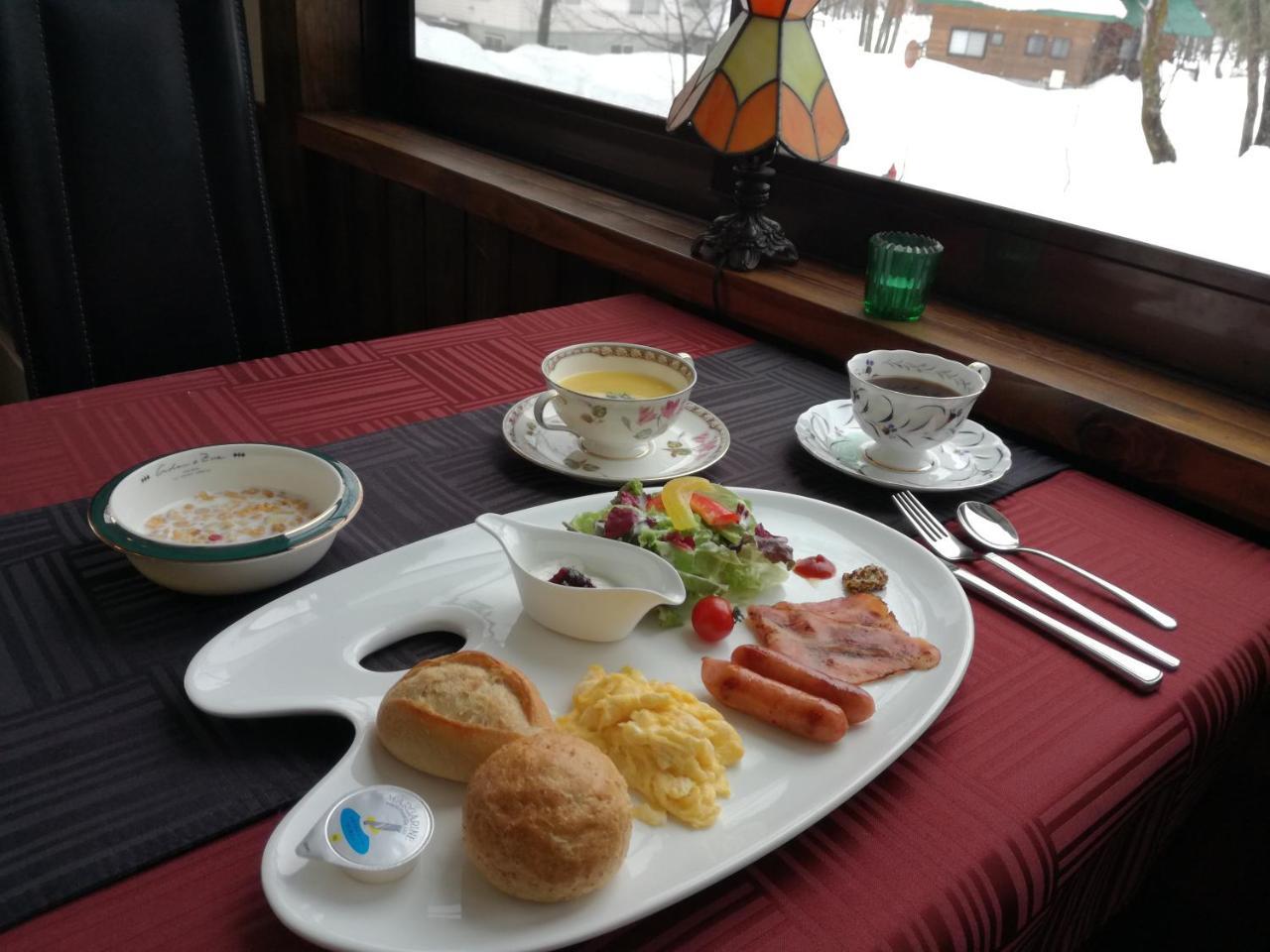 Hakuba Vivaldi Hotell Eksteriør bilde